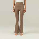 Hoog getailleerde uitlopende sportbroek