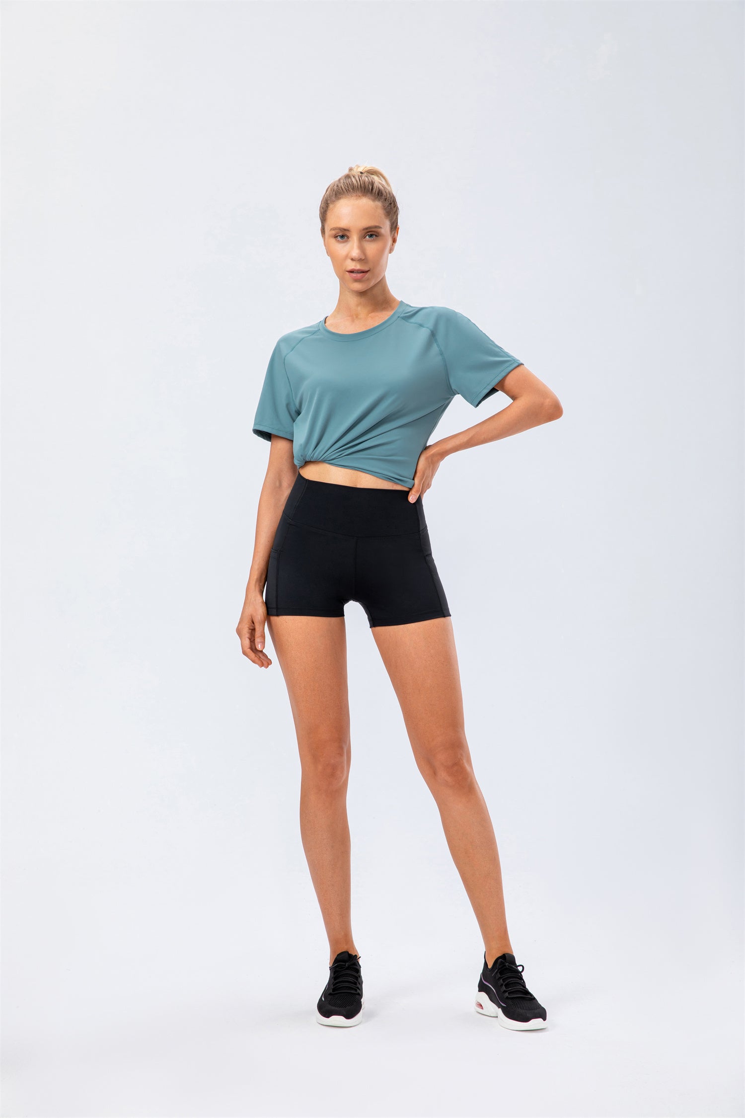 Bikershort met hoge taille en zijzakken-Cloud