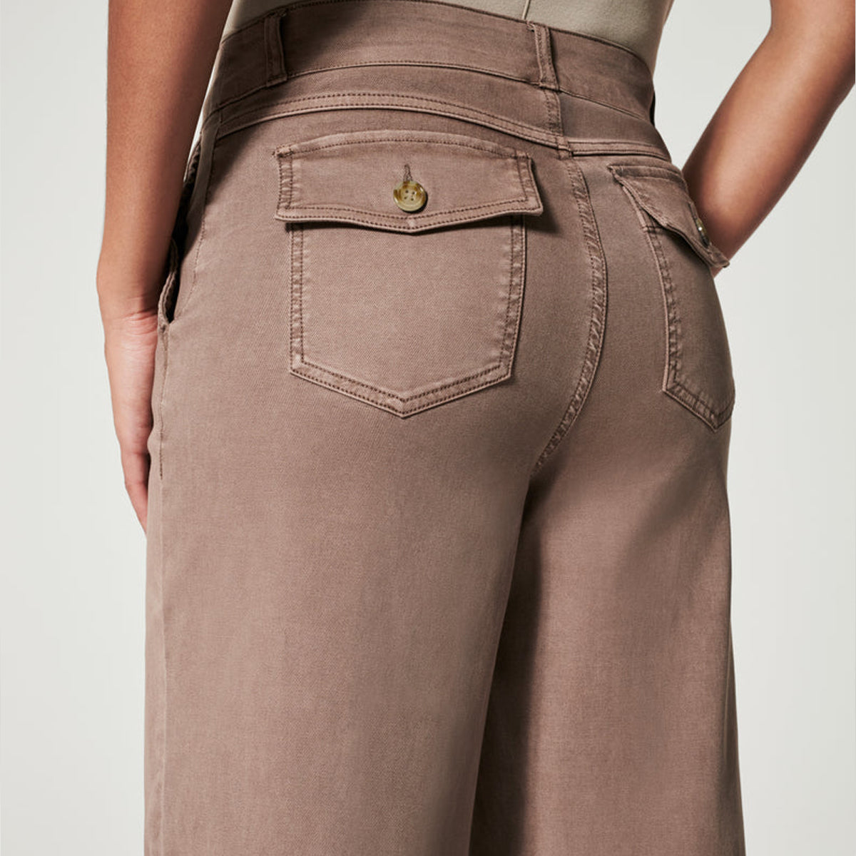 Stretch twill cropped broek met wijde pijpen
