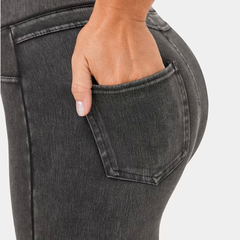 Hoog getailleerde elastische denimlegging