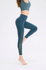 Hoog getailleerde sportlegging van mesh