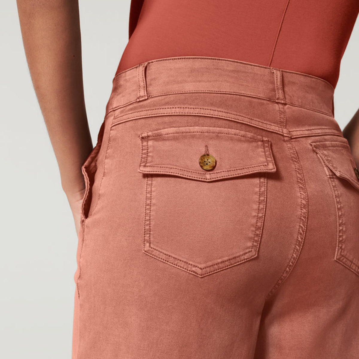 Stretch twill cropped broek met wijde pijpen