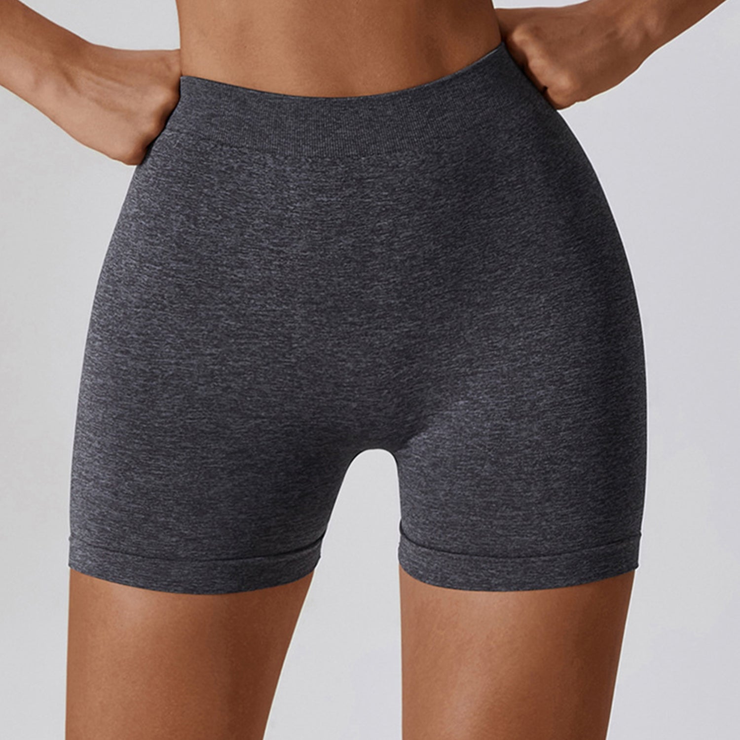 V-back butt-tillende trainingsshorts