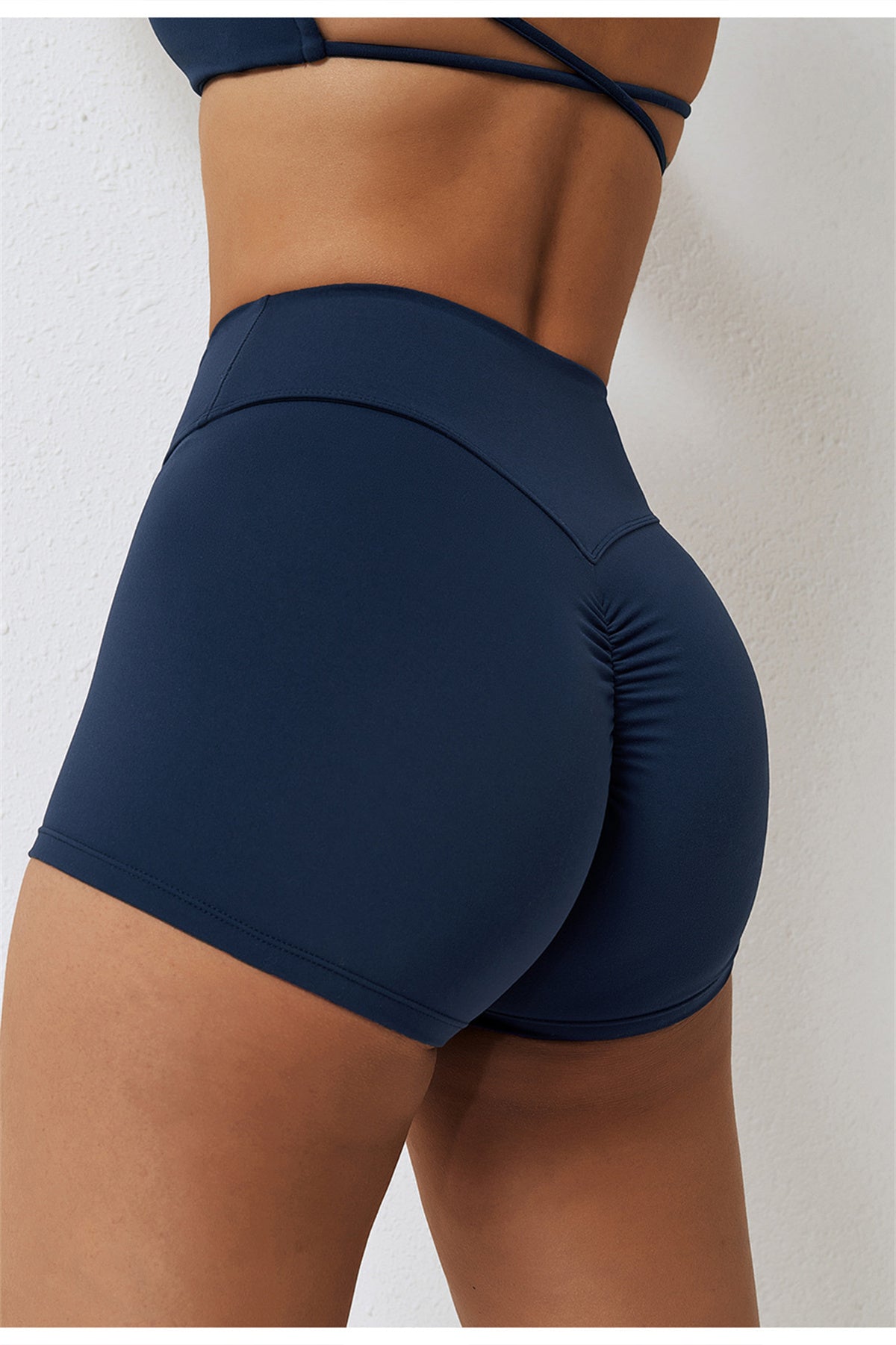 Hoog getailleerde yogashort met ruches