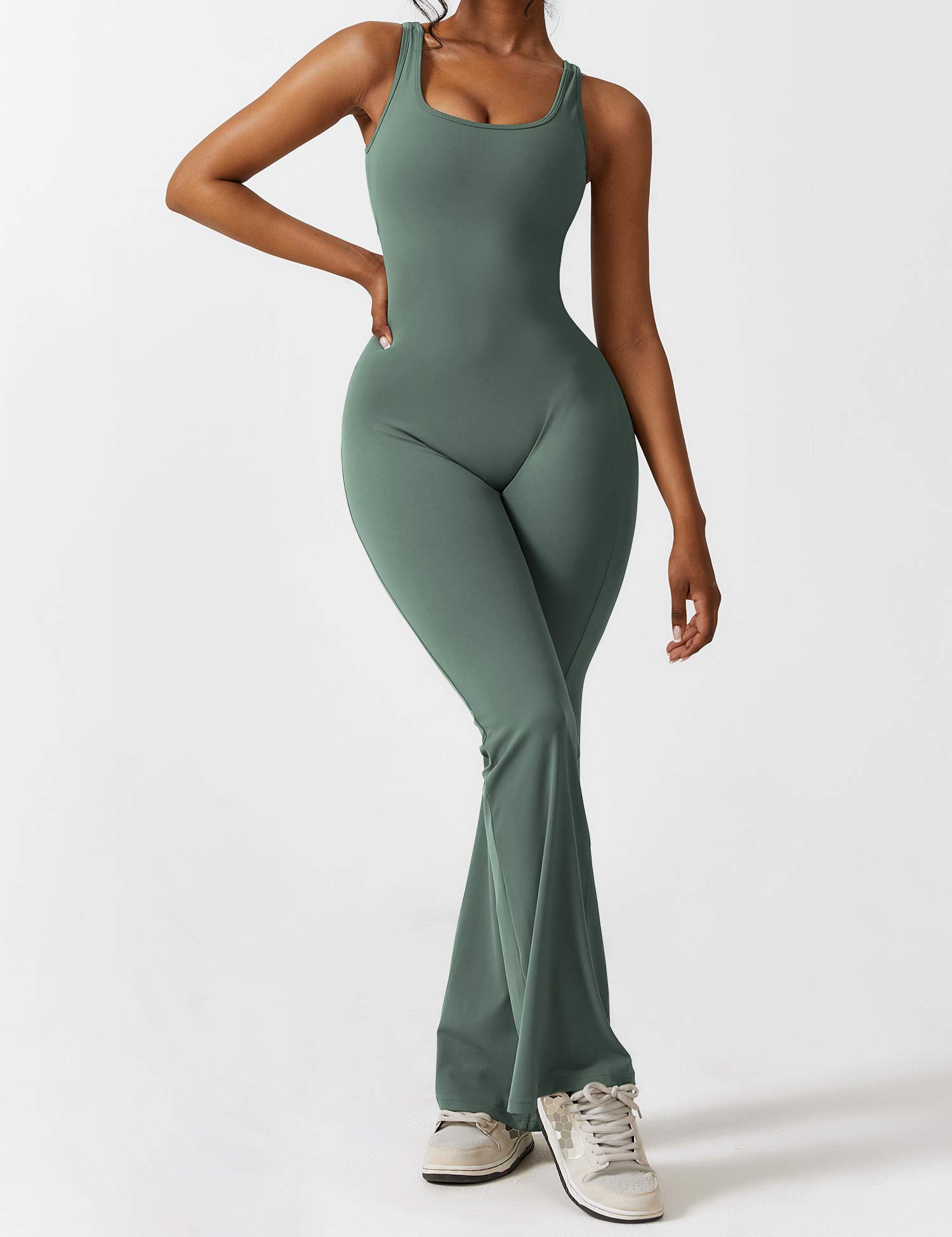 Jacobeli Milano - Yeoreo V-rug Flare Overall Jumpsuit
