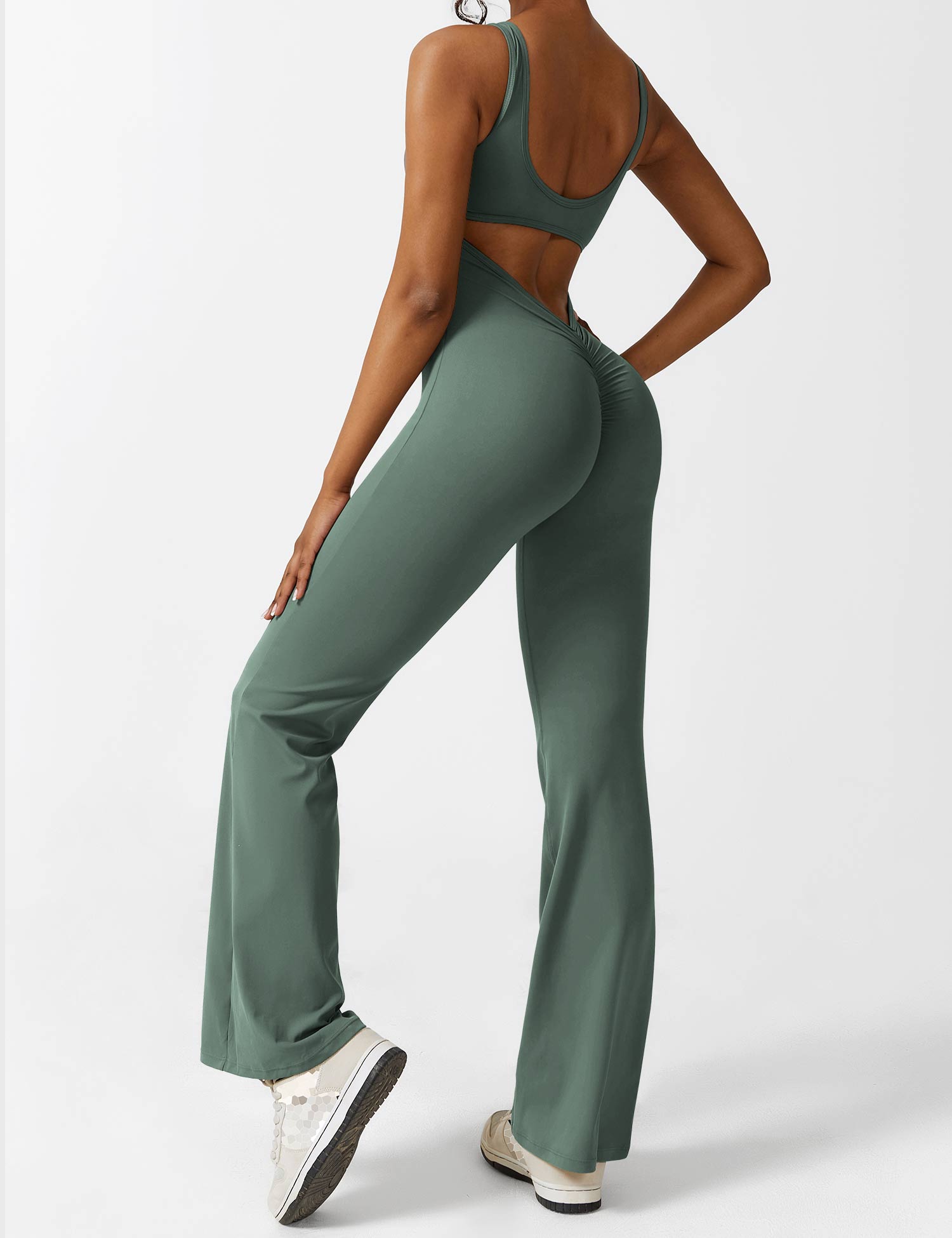 Jacobeli Milano - Yeoreo V-rug Flare Overall Jumpsuit