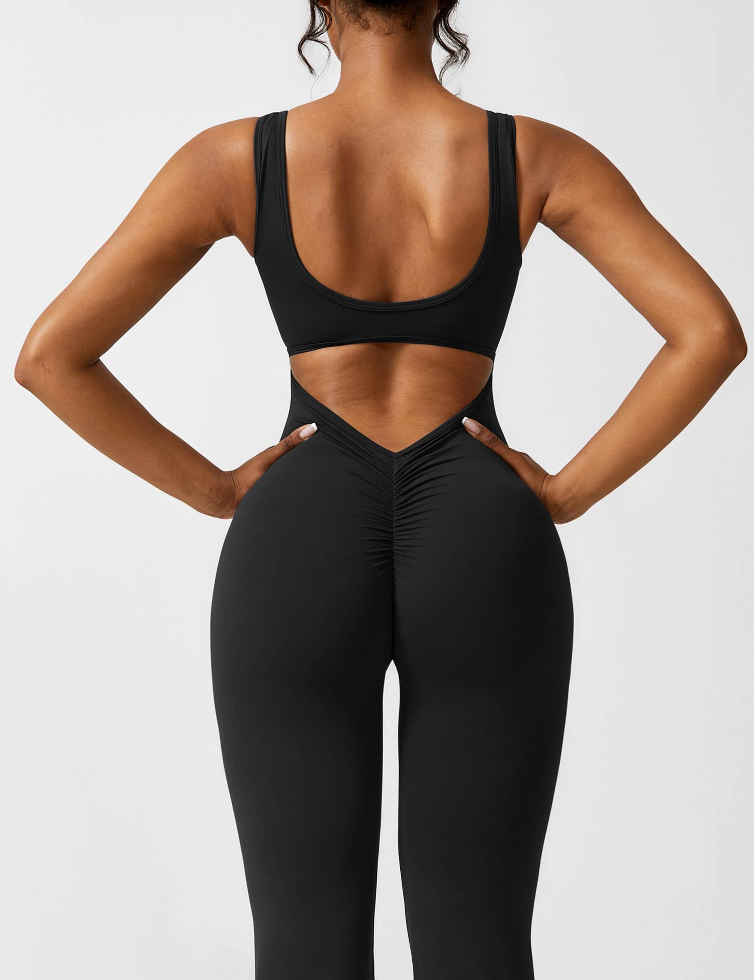 Jacobeli Milano - Yeoreo V-rug Flare Overall Jumpsuit
