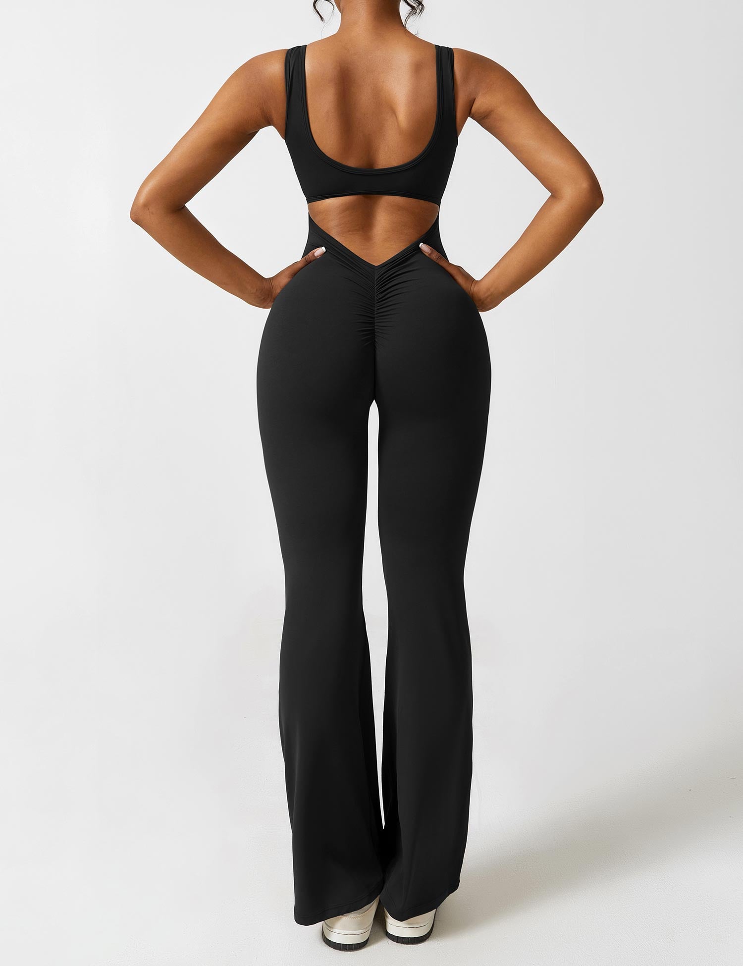Jacobeli Milano - Yeoreo V-rug Flare Overall Jumpsuit