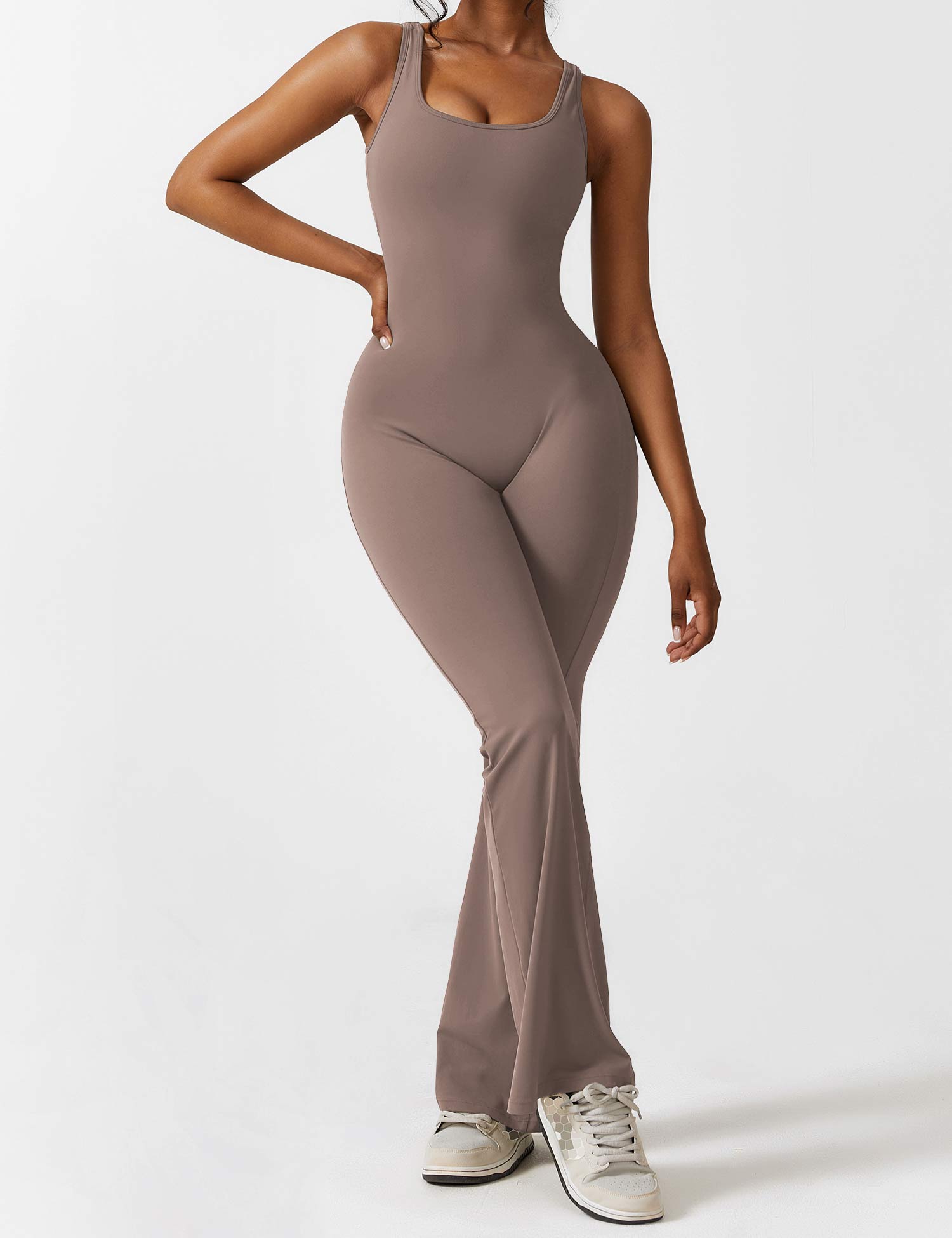 Jacobeli Milano - Yeoreo V-rug Flare Overall Jumpsuit