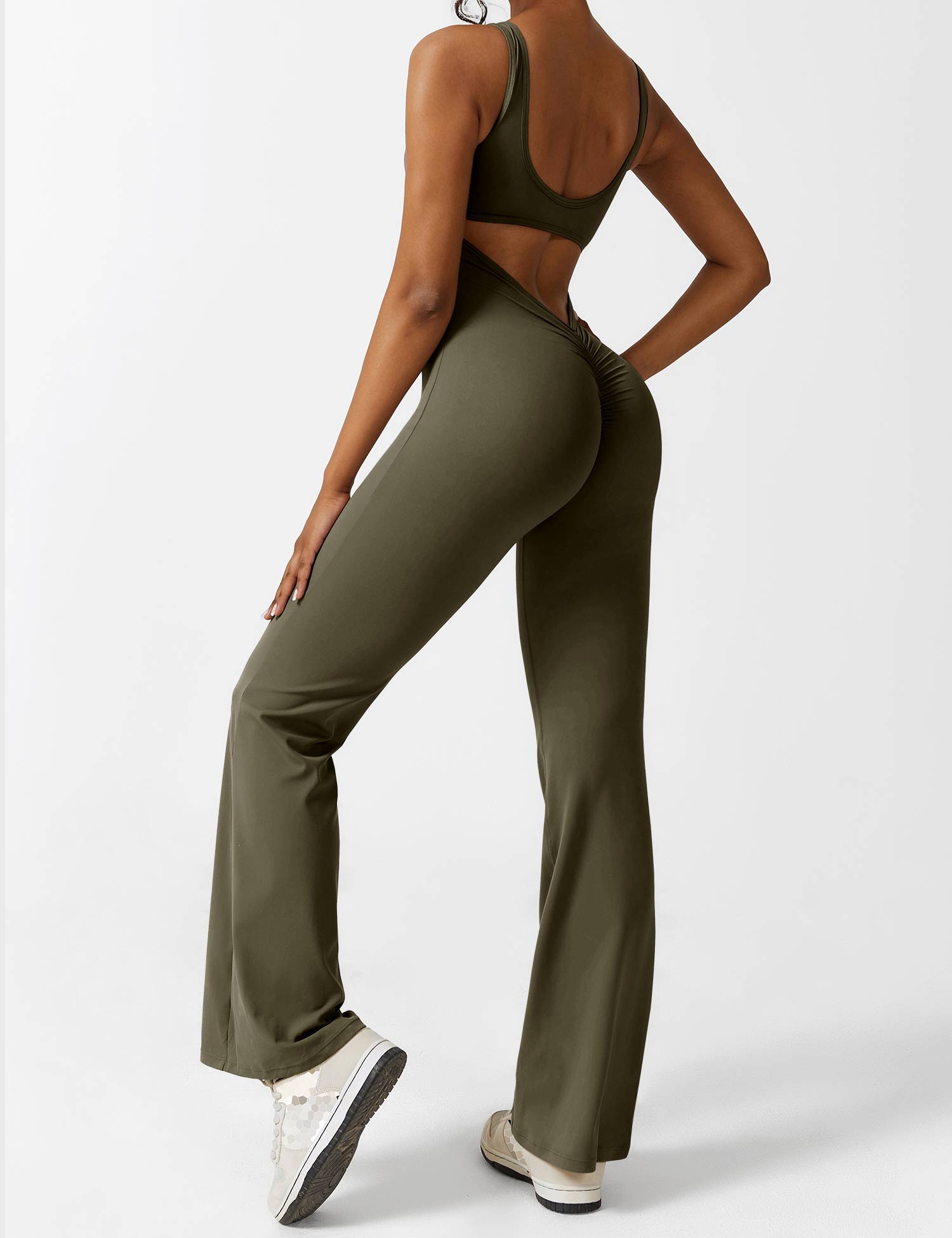Jacobeli Milano - Yeoreo V-rug Flare Overall Jumpsuit